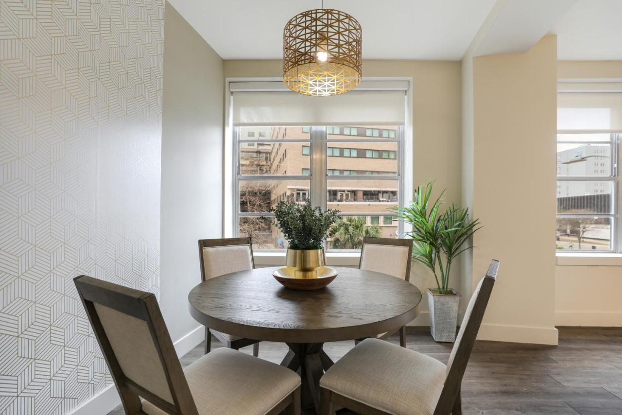 2 Bedroom Elegant Condos In Downtown نيو أورلينز المظهر الخارجي الصورة