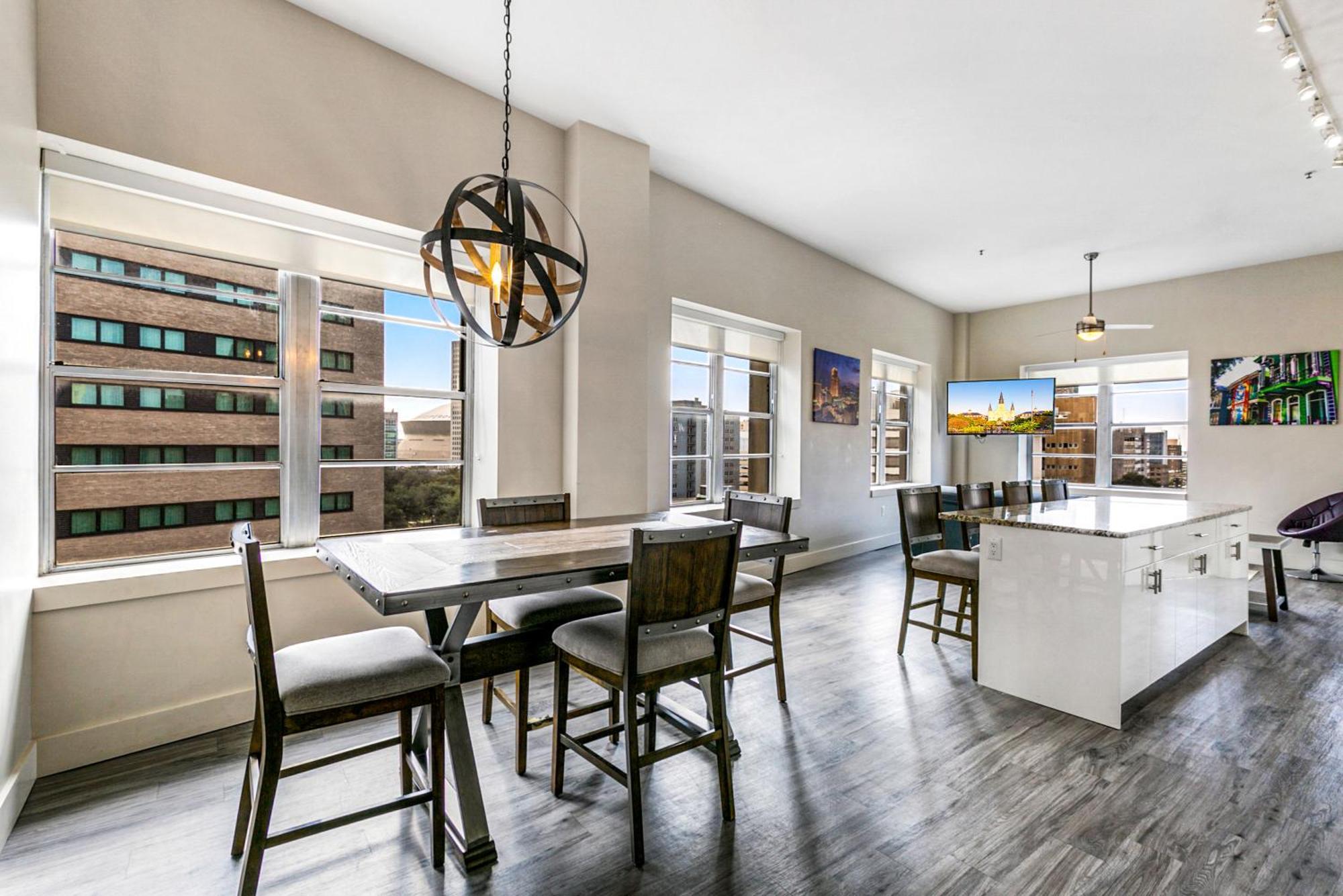 2 Bedroom Elegant Condos In Downtown نيو أورلينز المظهر الخارجي الصورة