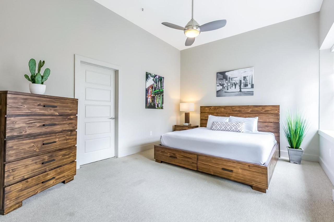 2 Bedroom Elegant Condos In Downtown نيو أورلينز المظهر الخارجي الصورة